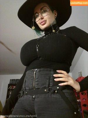 Ariane Saint Amour photo #0105