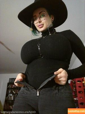 Ariane Saint Amour photo #0107