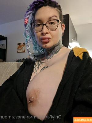 Ariane Saint Amour photo #0416