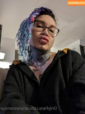 Ariane Saint Amour photo #0417