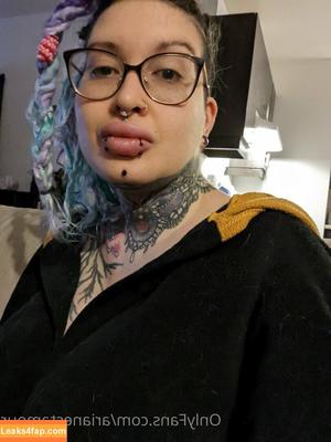 Ariane Saint Amour photo #0418