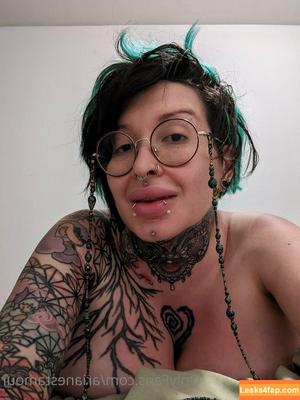 Ariane Saint Amour photo #0566