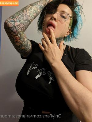 Ariane Saint Amour photo #0736