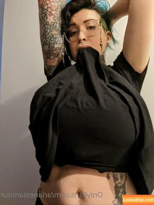 Ariane Saint Amour photo #0757