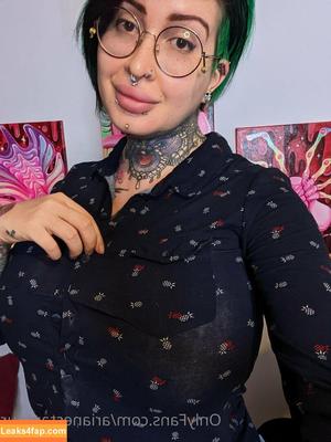 Ariane Saint Amour photo #0785