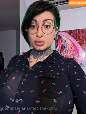 Ariane Saint Amour photo #0793