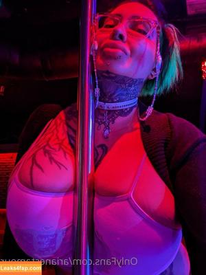 Ariane Saint Amour photo #0808