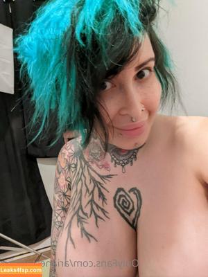 Ariane Saint Amour photo #0869