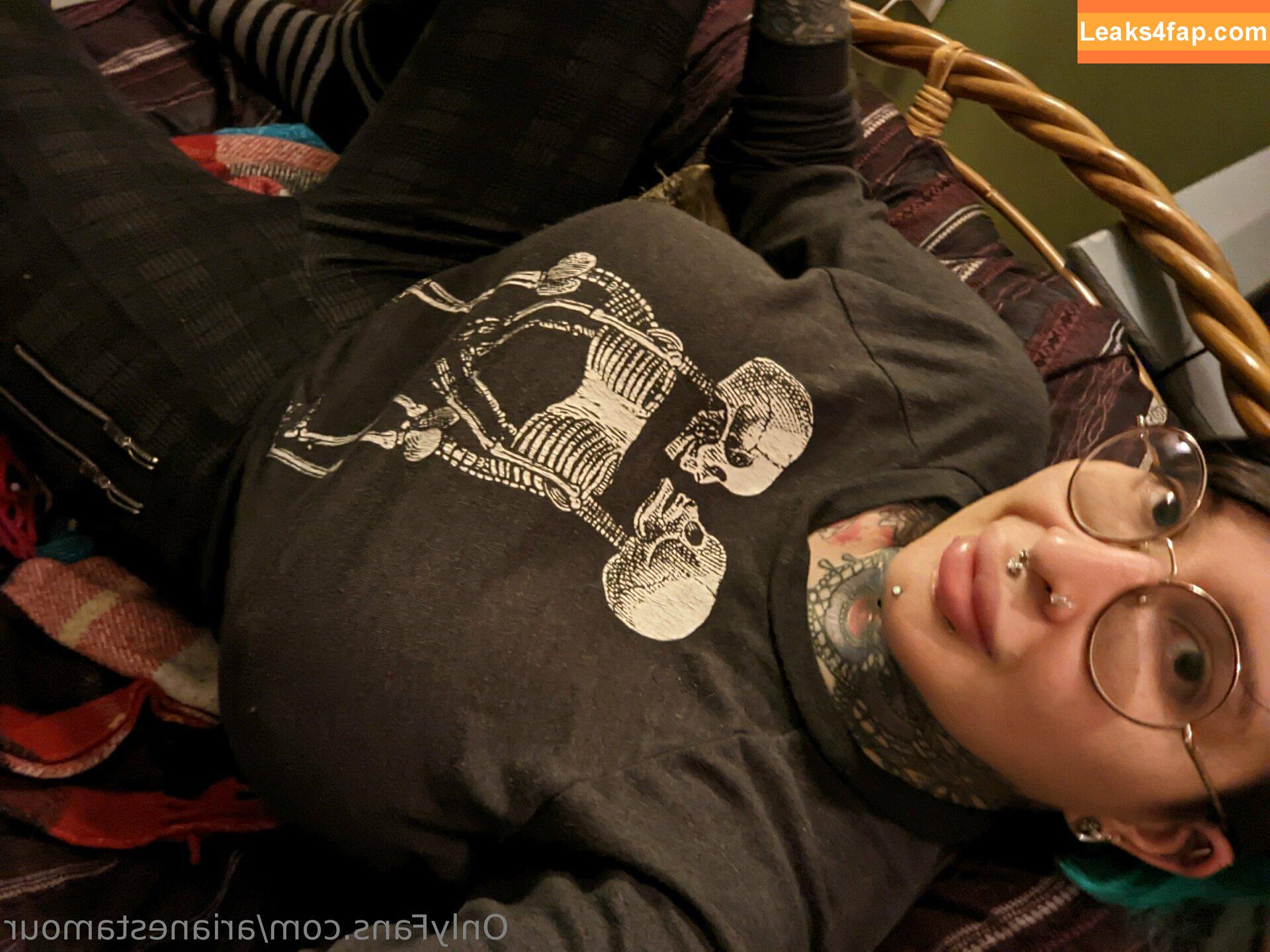 Ariane Saint Amour / ariane_st.amour leaked photo photo #1003