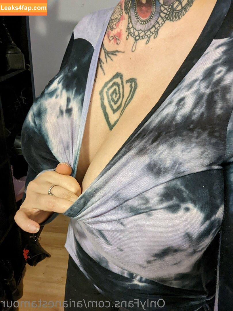 Ariane Saint Amour / ariane_st.amour leaked photo photo #1017