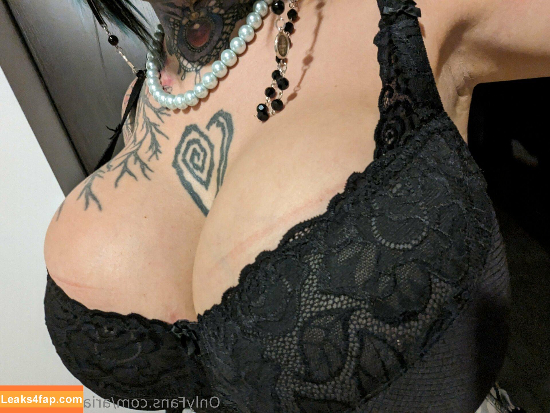 Ariane Saint Amour / ariane_st.amour leaked photo photo #1185