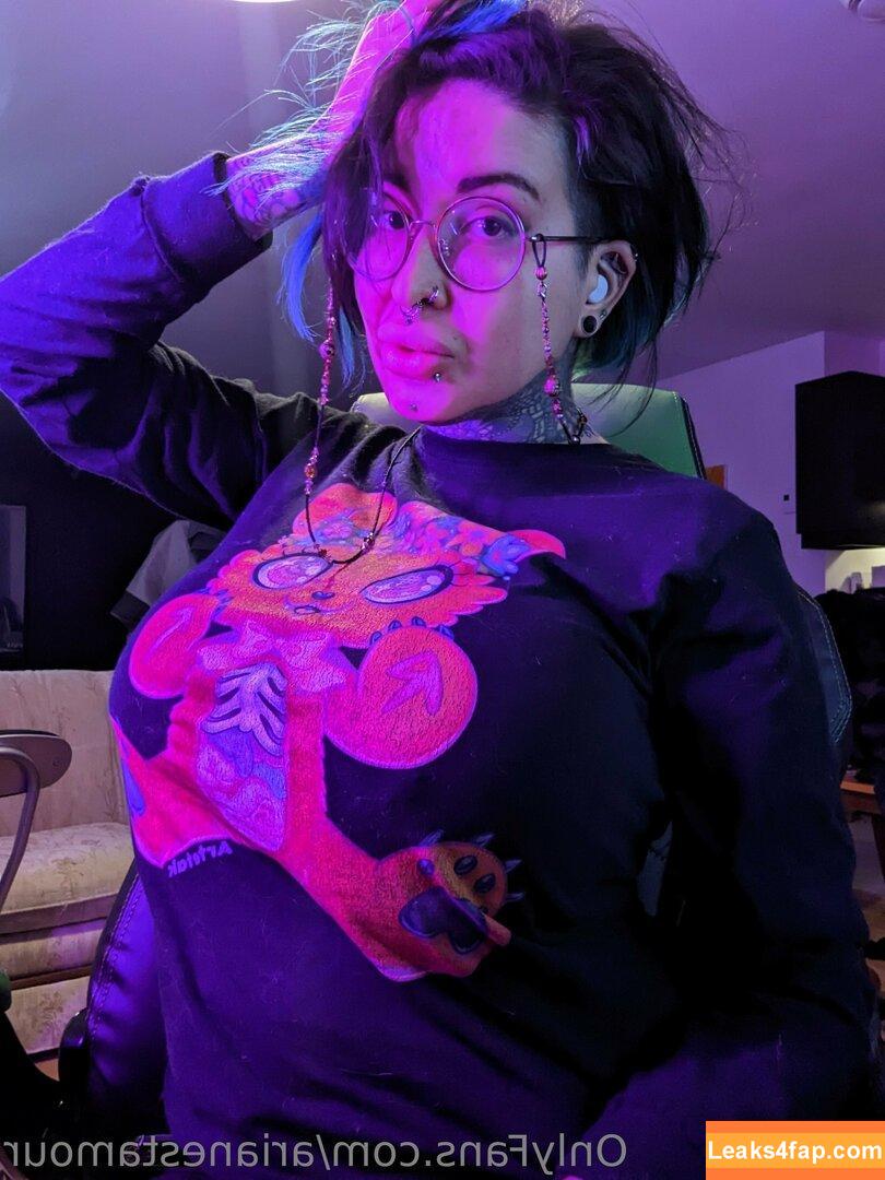 Ariane Saint Amour / ariane_st.amour leaked photo photo #1195