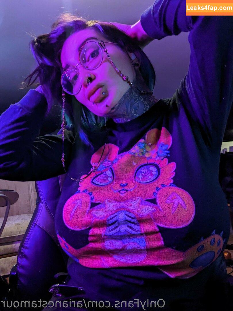 Ariane Saint Amour / ariane_st.amour leaked photo photo #1196