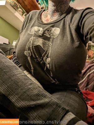 Ariane Saint Amour photo #1000