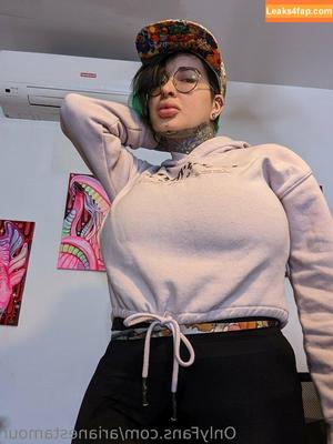 Ariane Saint Amour photo #1117