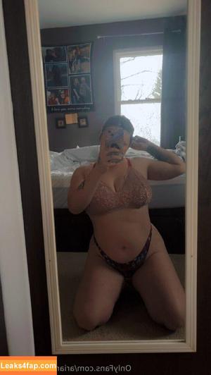 arianna-exclusives photo #0011