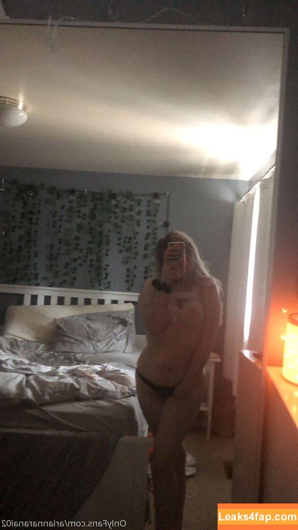 ariannaranai02 /  leaked photo photo #0023