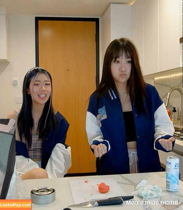 AriaSaki / simplyjustaria leaked photo photo #0201