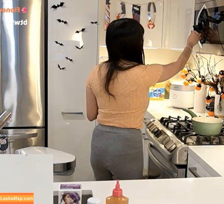 AriaSaki / simplyjustaria leaked photo photo #0406