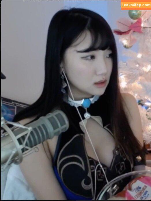 AriaSaki / simplyjustaria leaked photo photo #0550