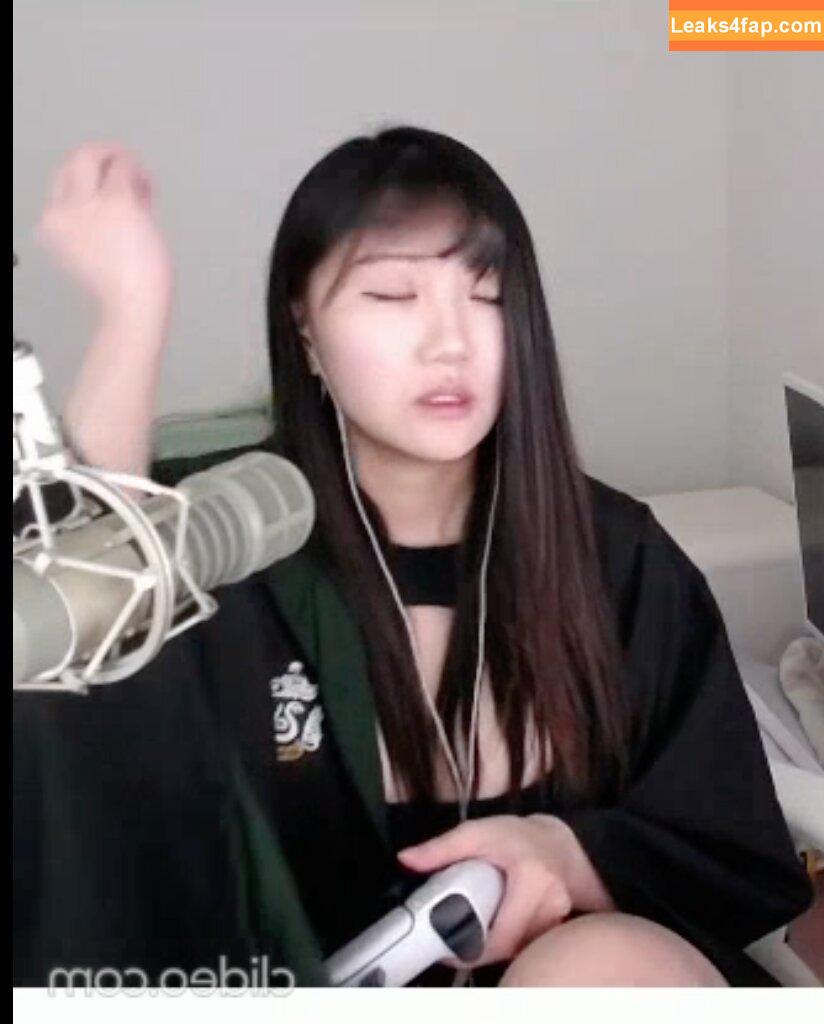 AriaSaki / simplyjustaria leaked photo photo #0642