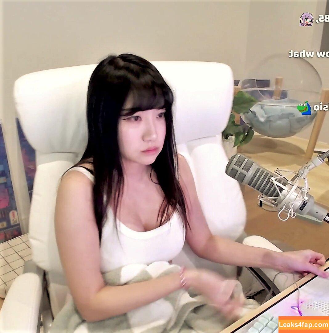 AriaSaki / https: / simplyjustaria leaked photo photo #0857