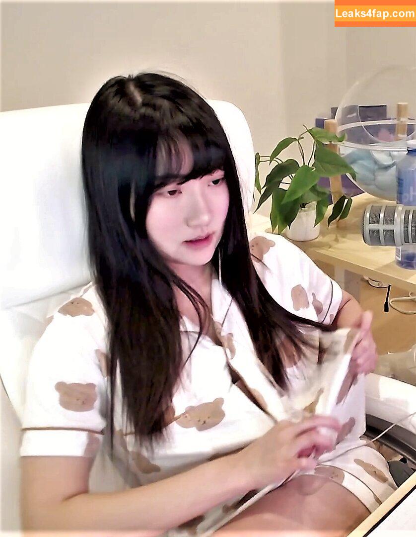 AriaSaki / https: / simplyjustaria leaked photo photo #0875