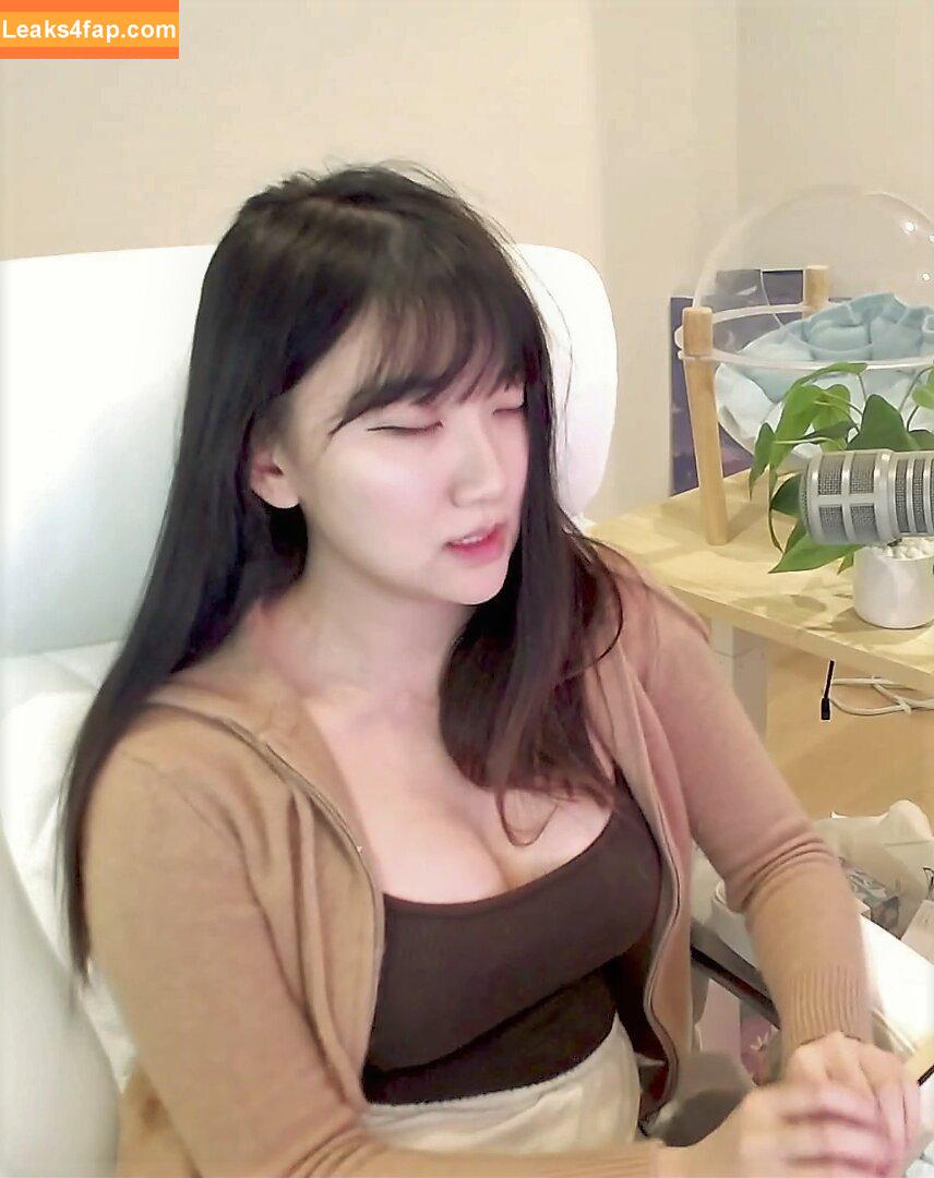 AriaSaki / https: / simplyjustaria leaked photo photo #0884