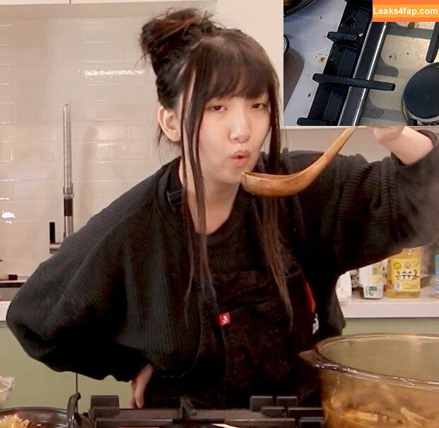 AriaSaki / https: / simplyjustaria leaked photo photo #0983