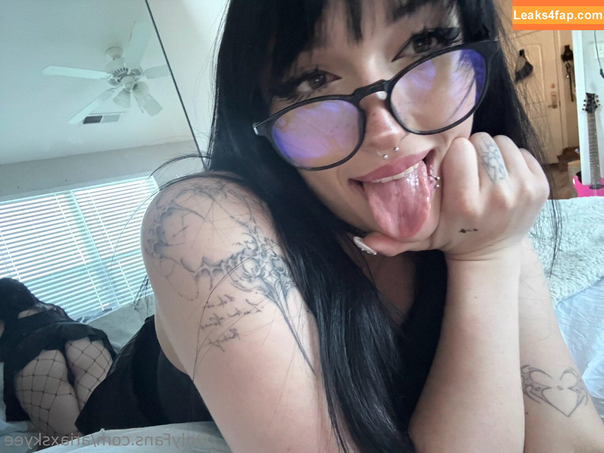 ariaxskyee /  leaked photo photo #0038