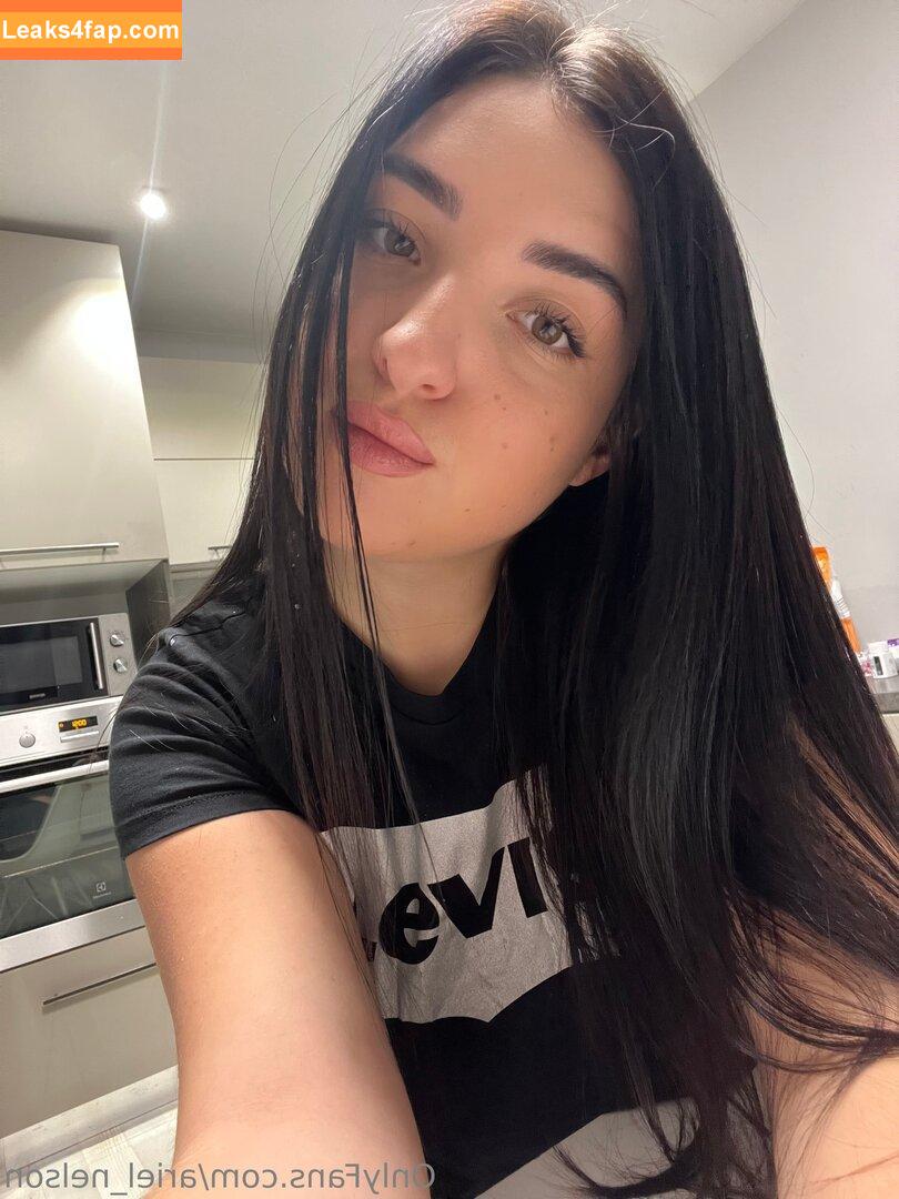 ariel_nelson /  leaked photo photo #0060
