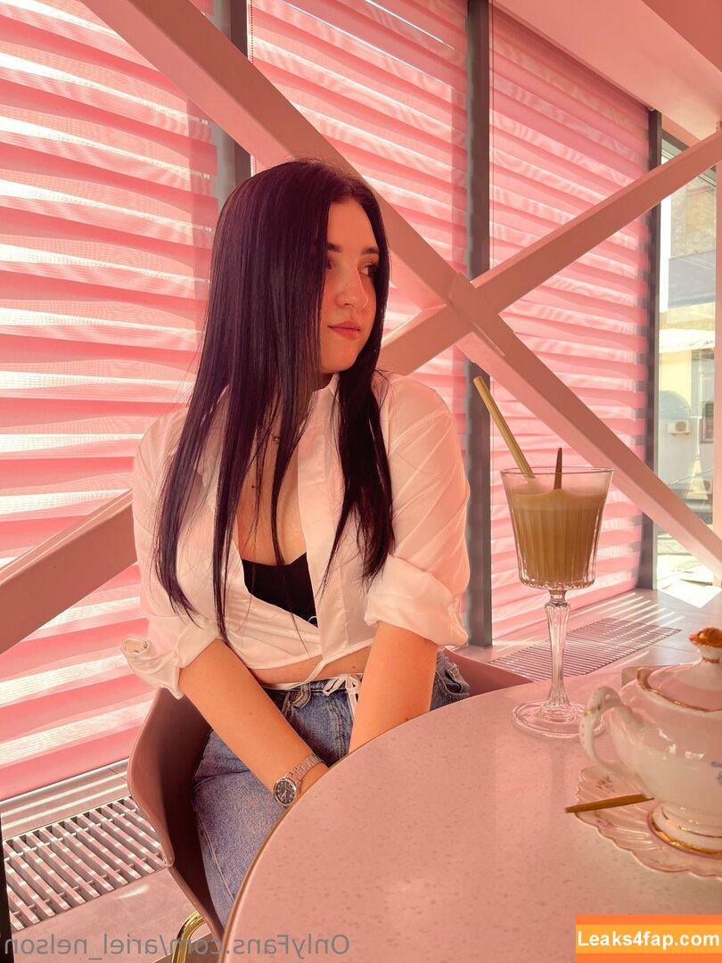 ariel_nelson /  leaked photo photo #0066