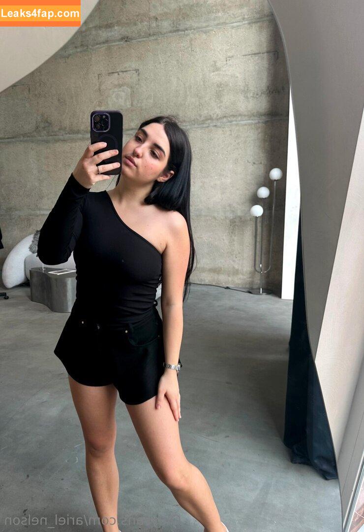 ariel_nelson /  leaked photo photo #0075