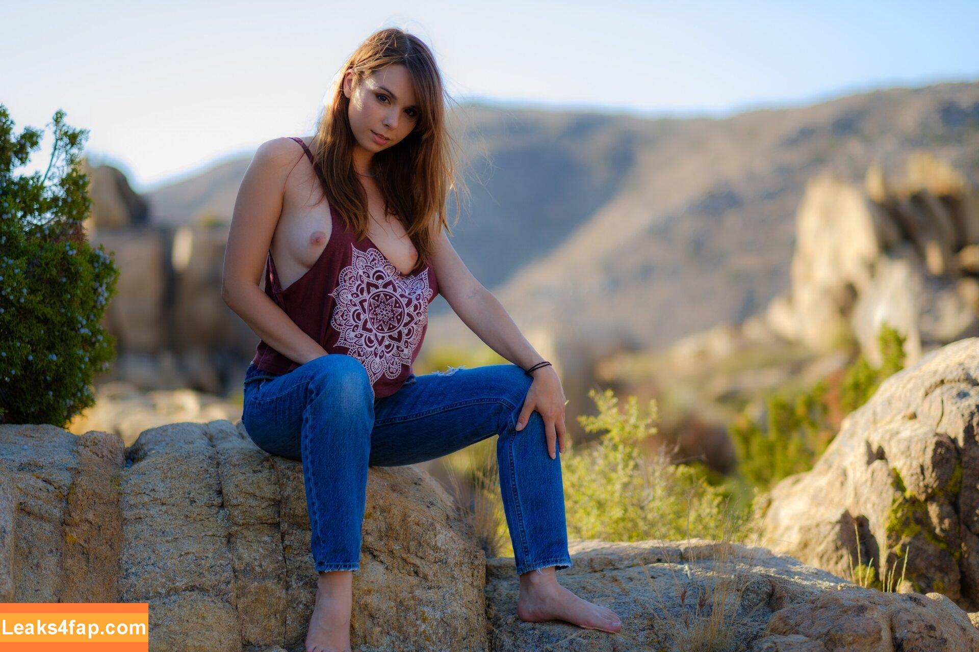 Ariel Rebel / arielrebel / missarielrebel leaked photo photo #0289