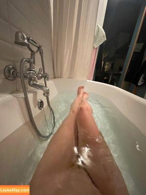 Ariel Rebel photo #0037