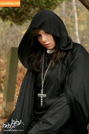 Ariel Rebel photo #0066