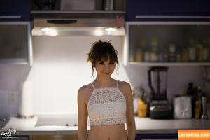 Ariel Rebel photo #0182