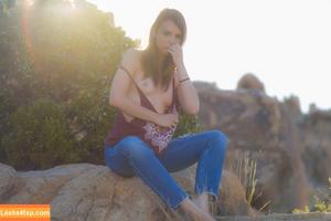 Ariel Rebel photo #0299