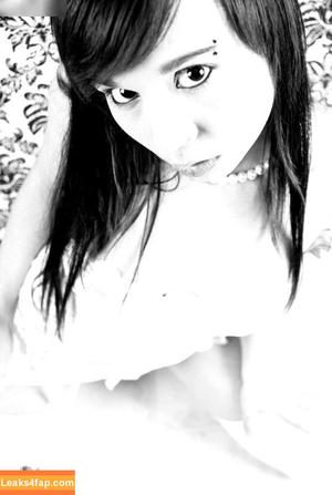 Ariel Rebel photo #0857