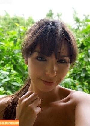 Ariel Rebel photo #0862