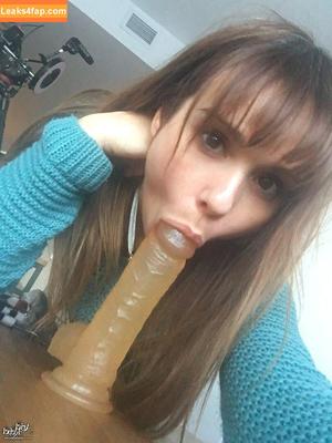 Ariel Rebel photo #0975