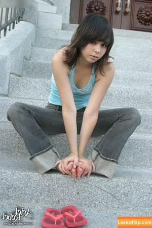 Ariel Rebel photo #0990