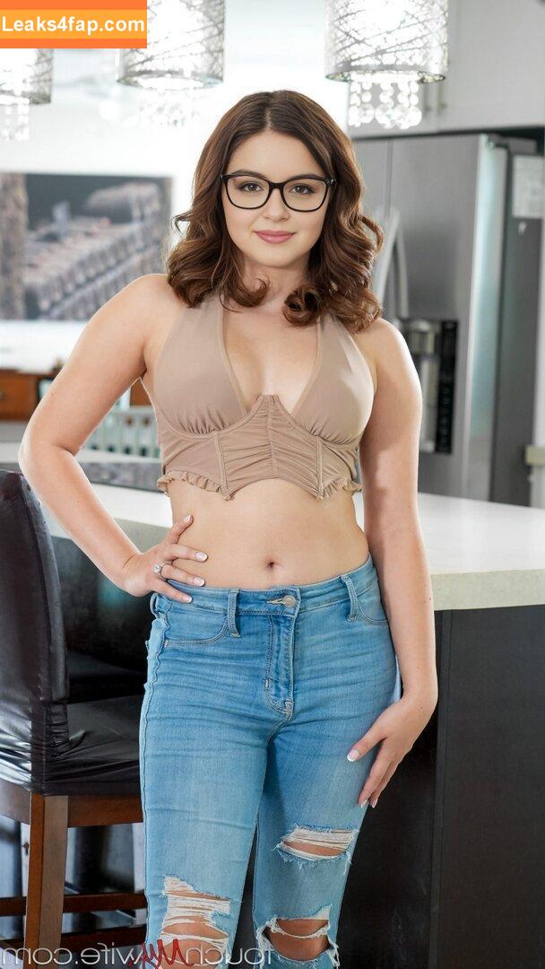 Ariel Winter Ai Porn / arielwinter / jizzyjiggles leaked photo photo #0164