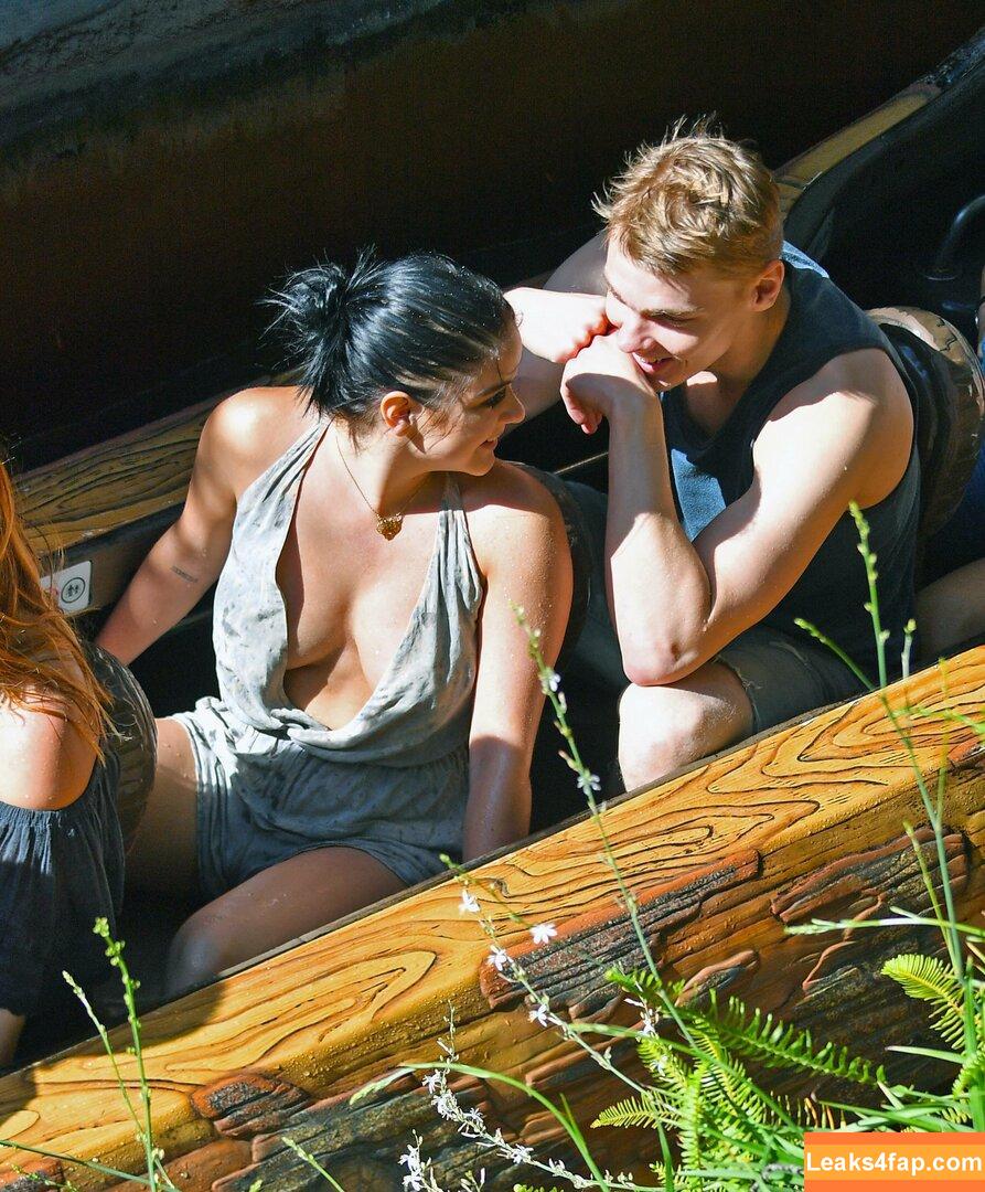 Ariel Winter / arielwinter leaked photo photo #0894