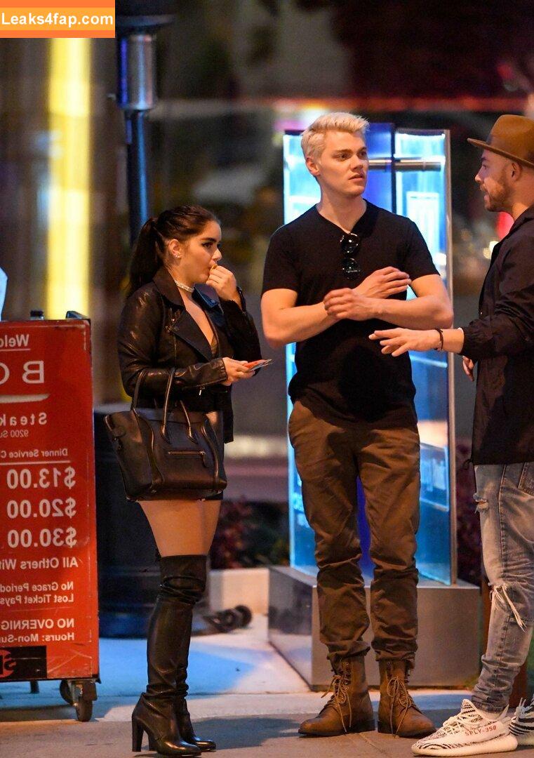 Ariel Winter / arielwinter leaked photo photo #0917