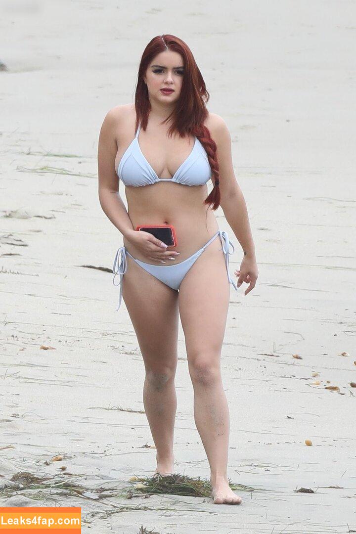 Ariel Winter / https: leaked photo photo #0986