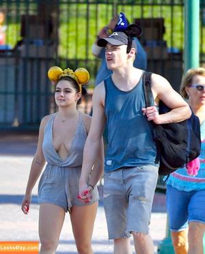 Ariel Winter photo #0885