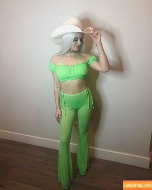 Ariel Winter photo #0946