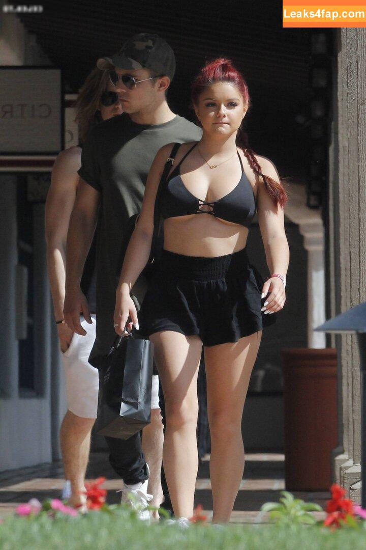 Ariel Winter / arielwinter leaked photo photo #1558