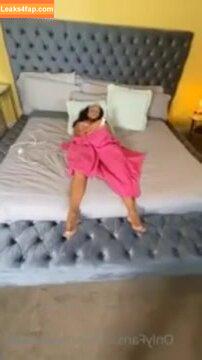 Ariella Ferrera / ariellaferrera / ariellaferreraofficial leaked photo photo #0174